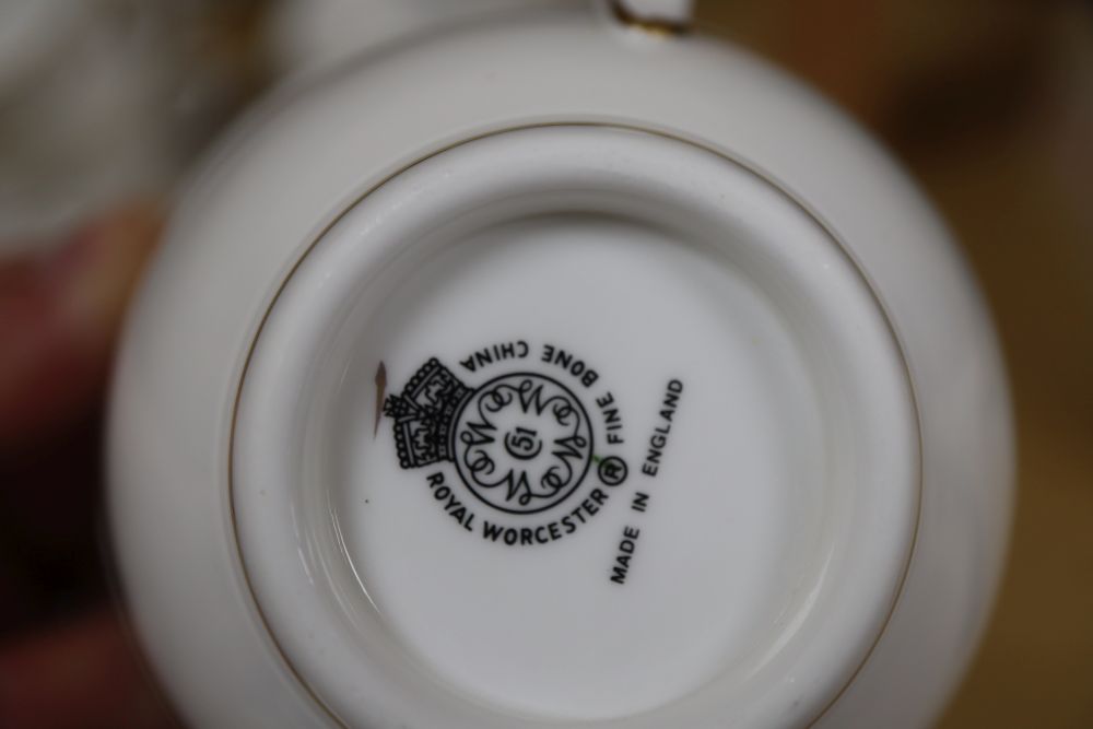 A Royal Worcester gold chantilly part teaset